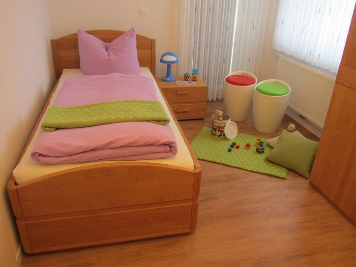Schlafzimmer OG mit zwei Einzelbetten